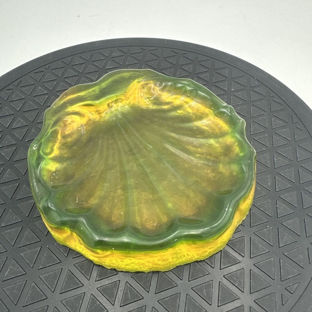 Vintage Lucite Acrylic Green Yellow Kitschy Seashell Soap Holder Trinket Dish.
